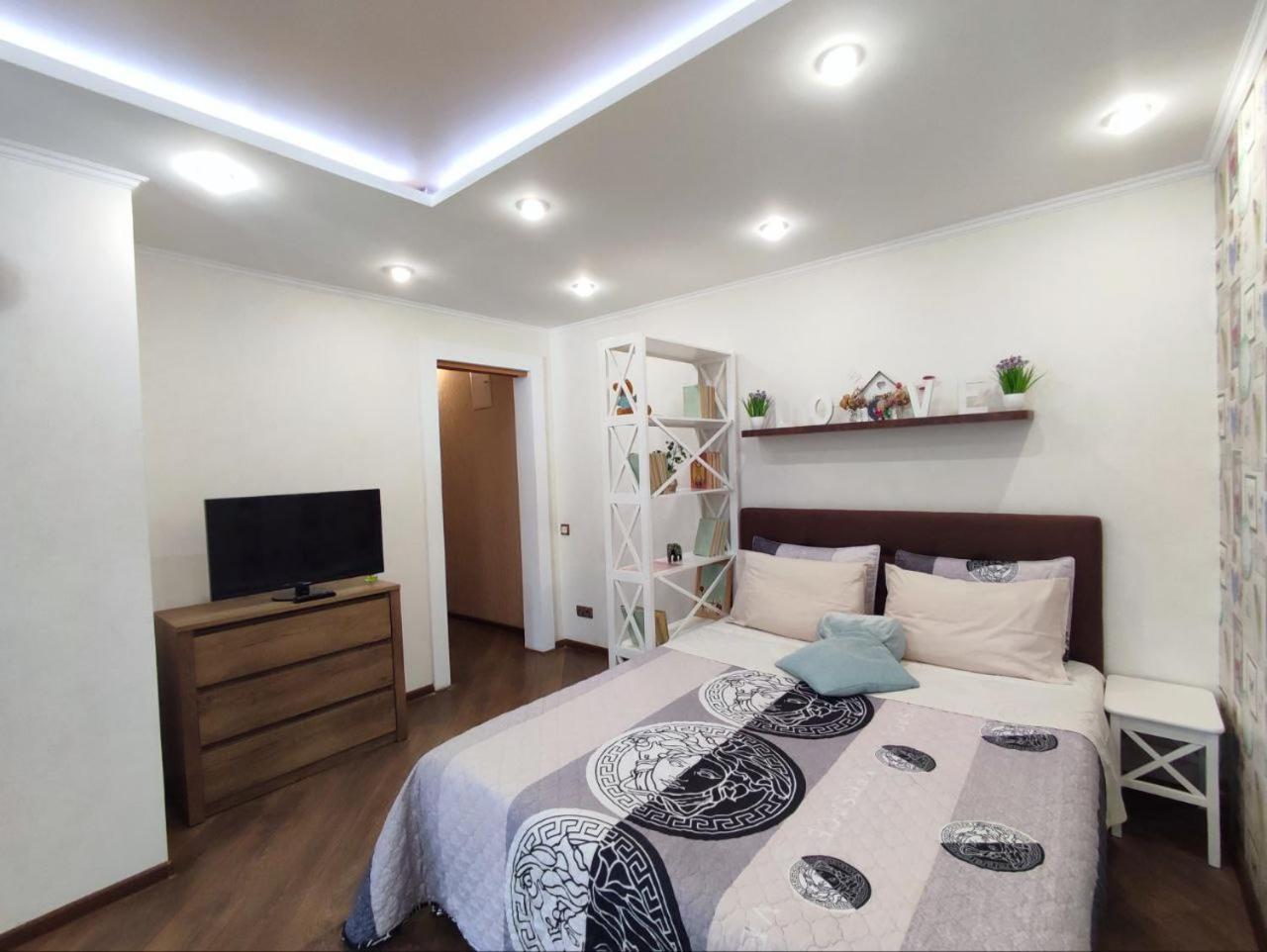 Бирюзовый Стиль Tschernihiw Exterior foto